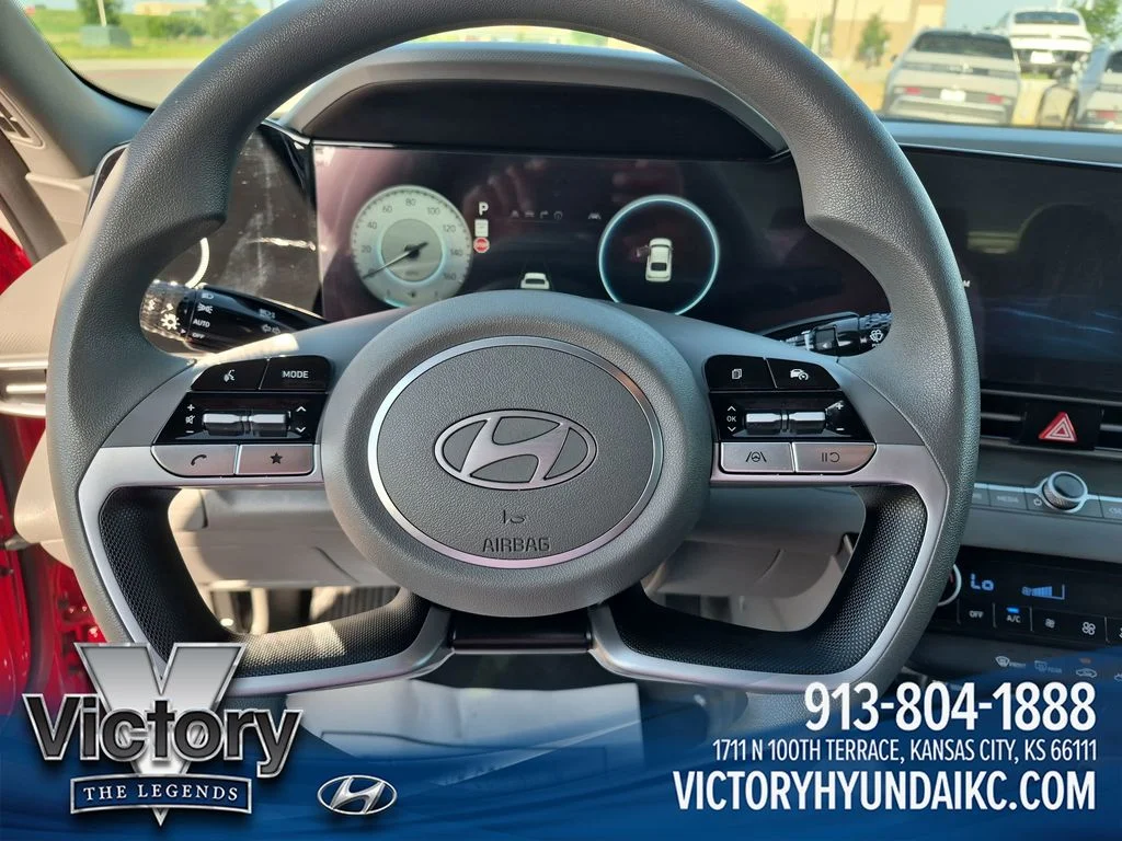 Used 2024 Red Hyundai SEL image 14
