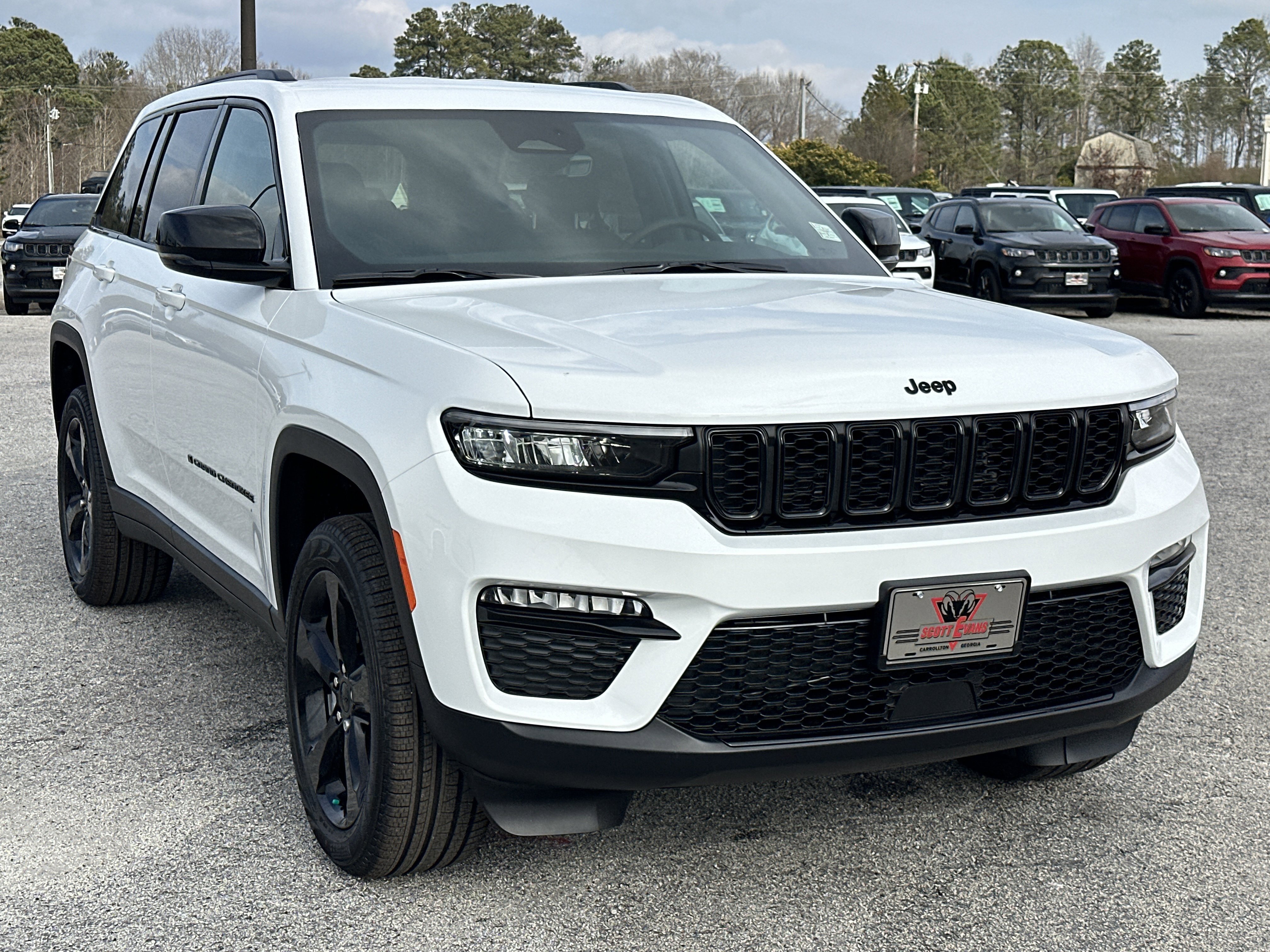 New 2025 Bright White Clear-Coat Exterior Paint Jeep Limited image 2