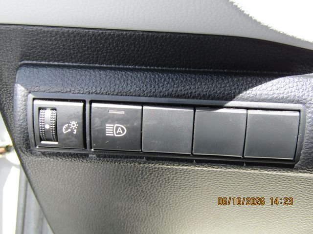 Certified Used 2022 Classic Silver Metallic Toyota SE image 11