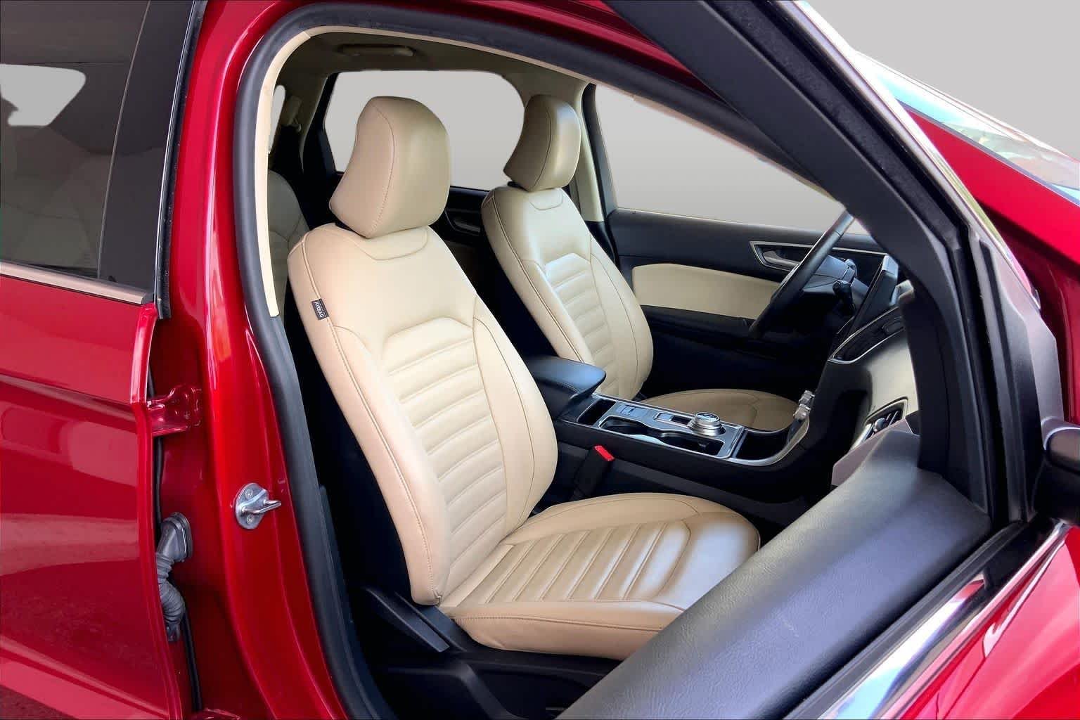 Used 2024 Rapid Red Metallic Tinted Clearcoat Ford SEL image 9