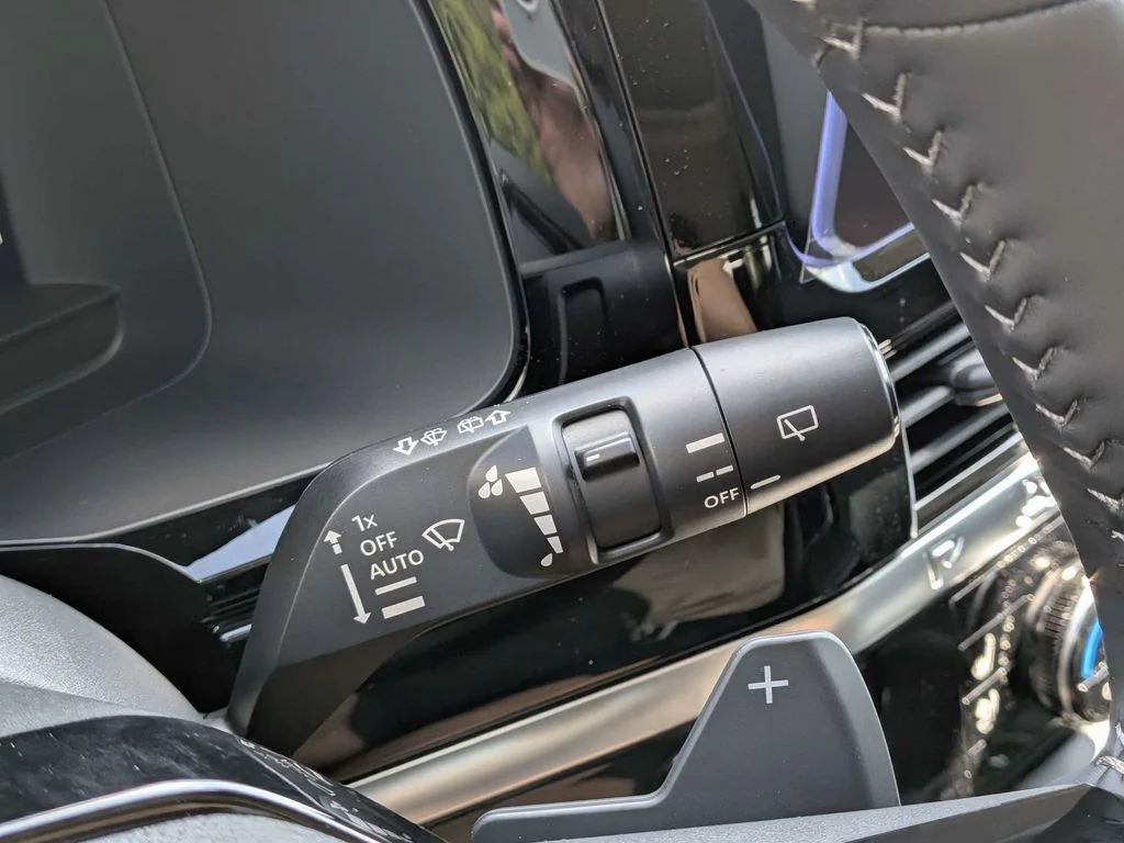 New 2026 Black Nissan Platinum image 25