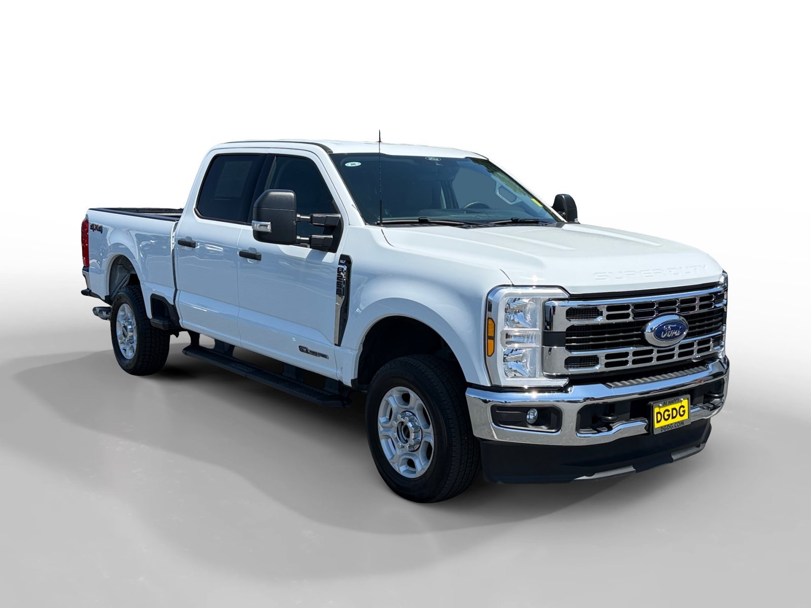 Used 2025 Oxford White Ford XLT image 7