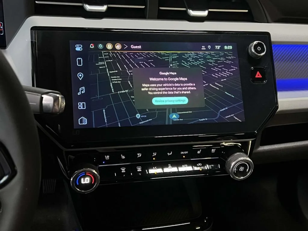 2027 Chevrolet Bolt RS - Photo 16