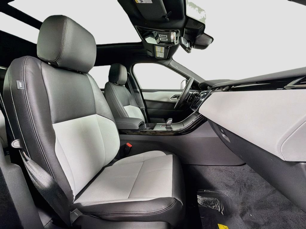 New 2026 Santorini Black Land Rover S image 30