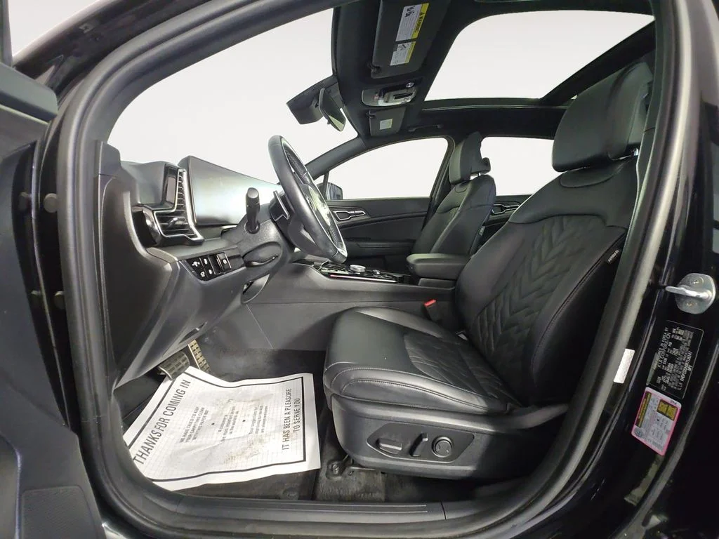 Used 2024 Black Kia X-Line Prestige image 10