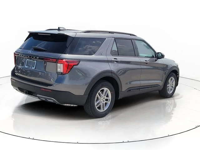 New 2026 Gray Metallic Ford Active image 5