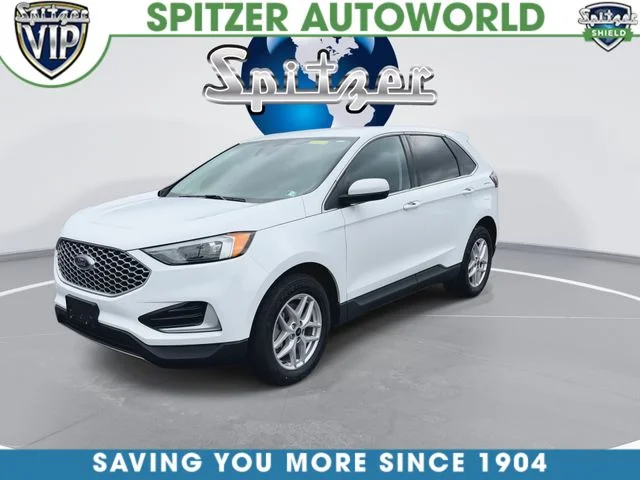 Used 2024 White Ford SEL image 4