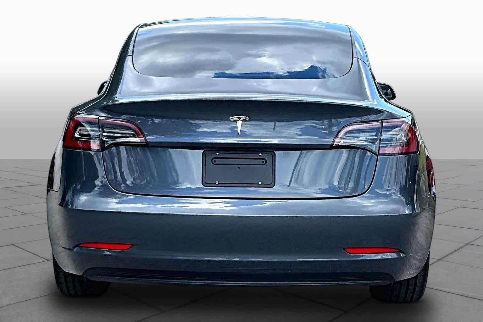 Used 2023 SOLID BLACK Tesla  image 4
