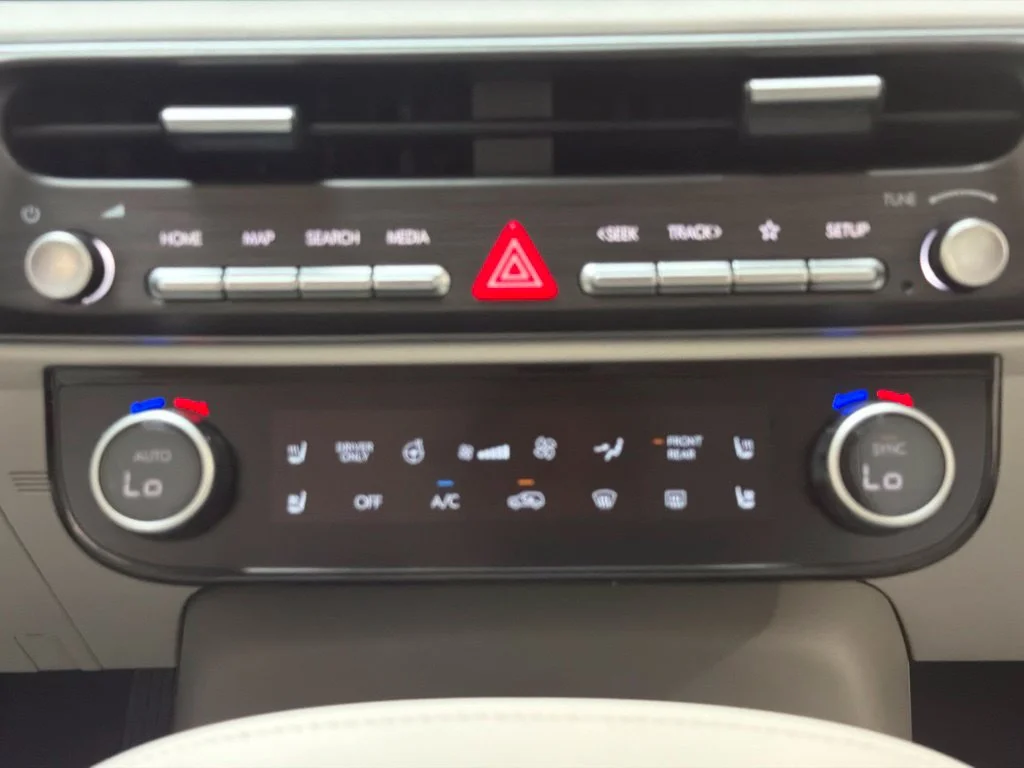 New 2027 Abyss Black Pearl Hyundai Blue SEL Premium image 17