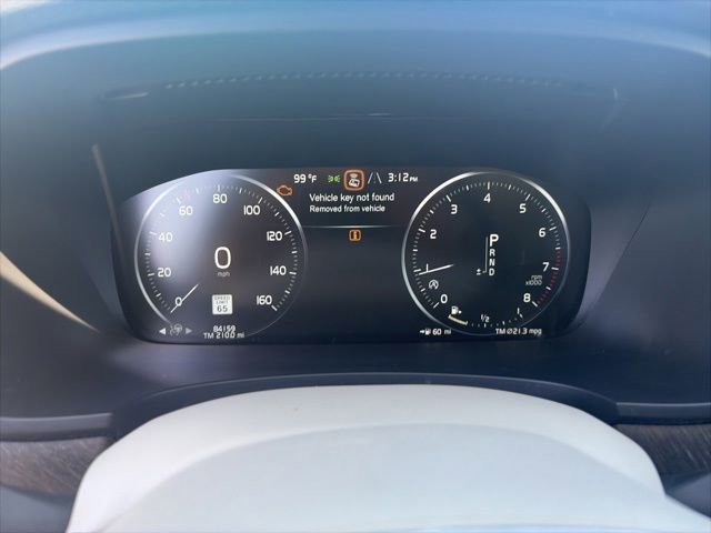 Used 2018  Volvo T6INSCRIPT image 12