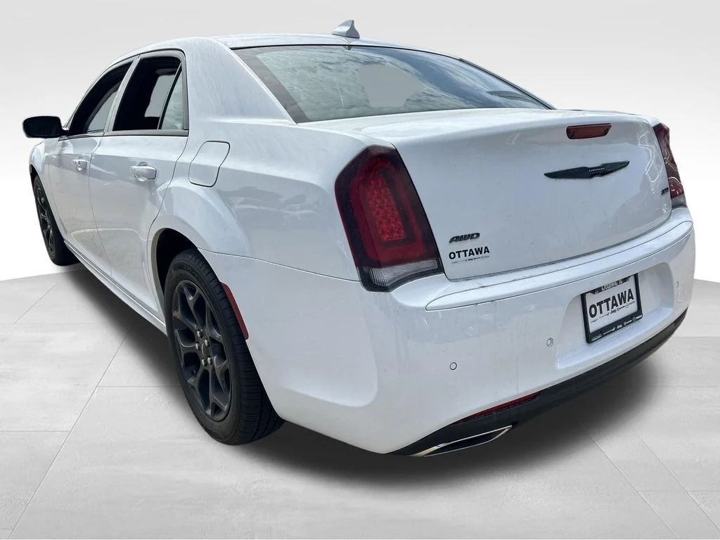 Used 2023 White Chrysler Touring image 56