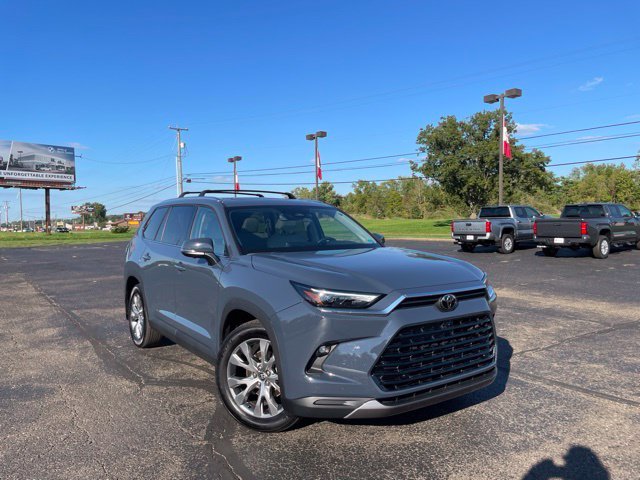 Certified Used 2025 White Toyota Limited image 7