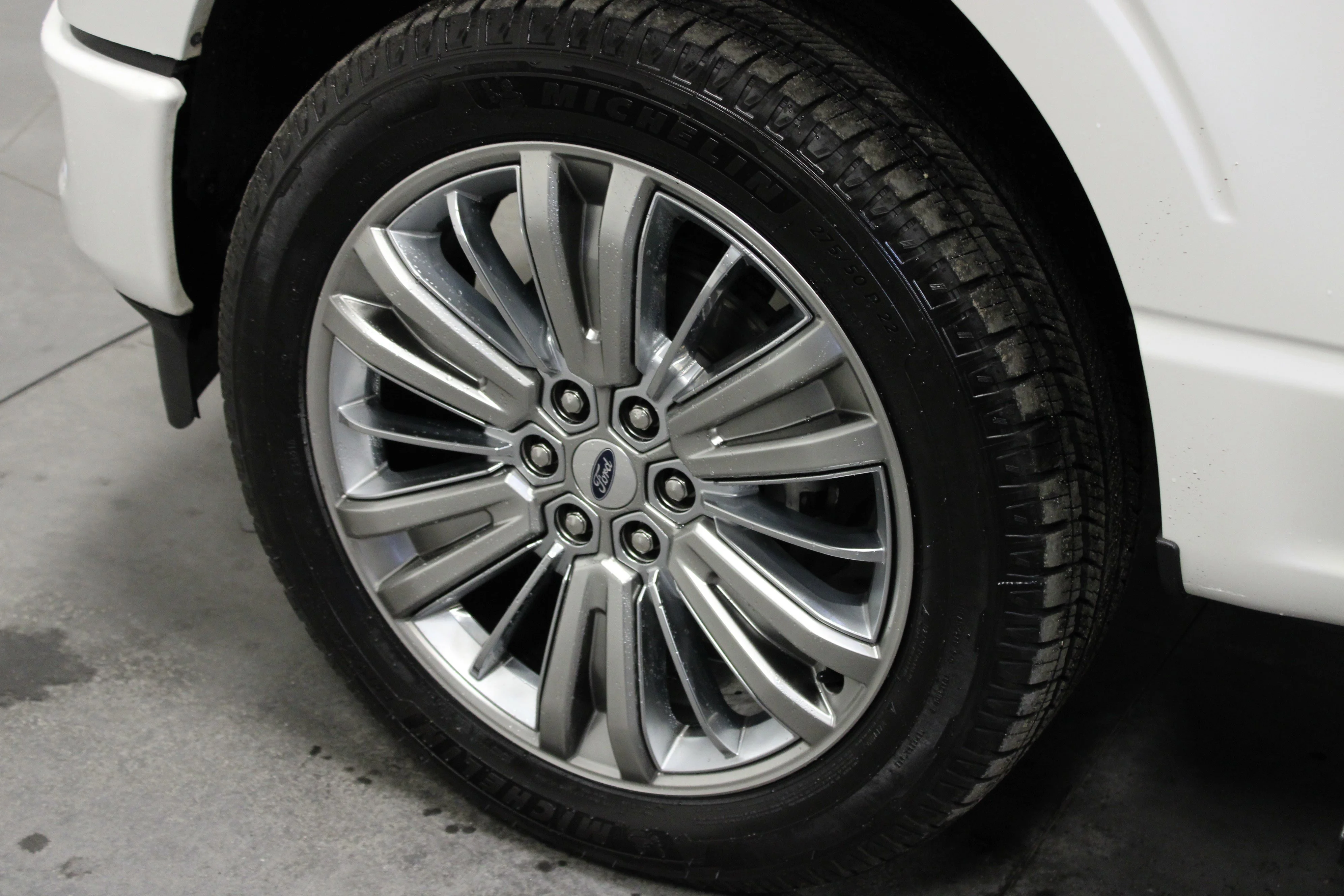 Used 2025 Star White Metallic Tri-Coat Ford Platinum image 10