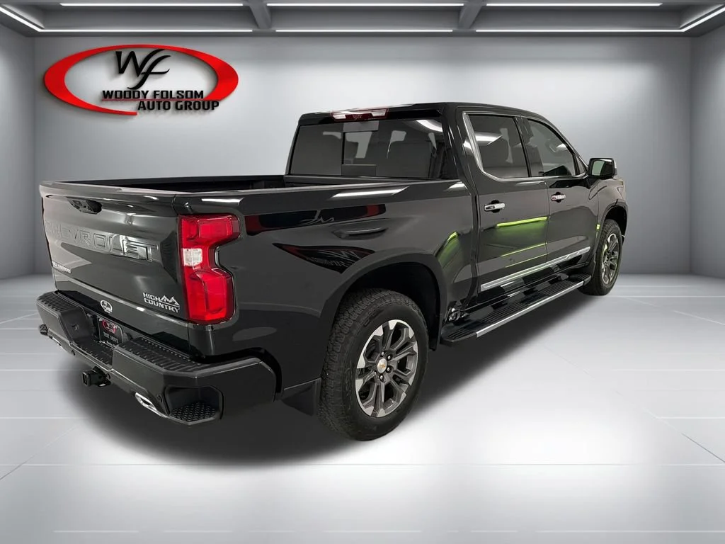 New 2026 Black Chevrolet High Country image 7