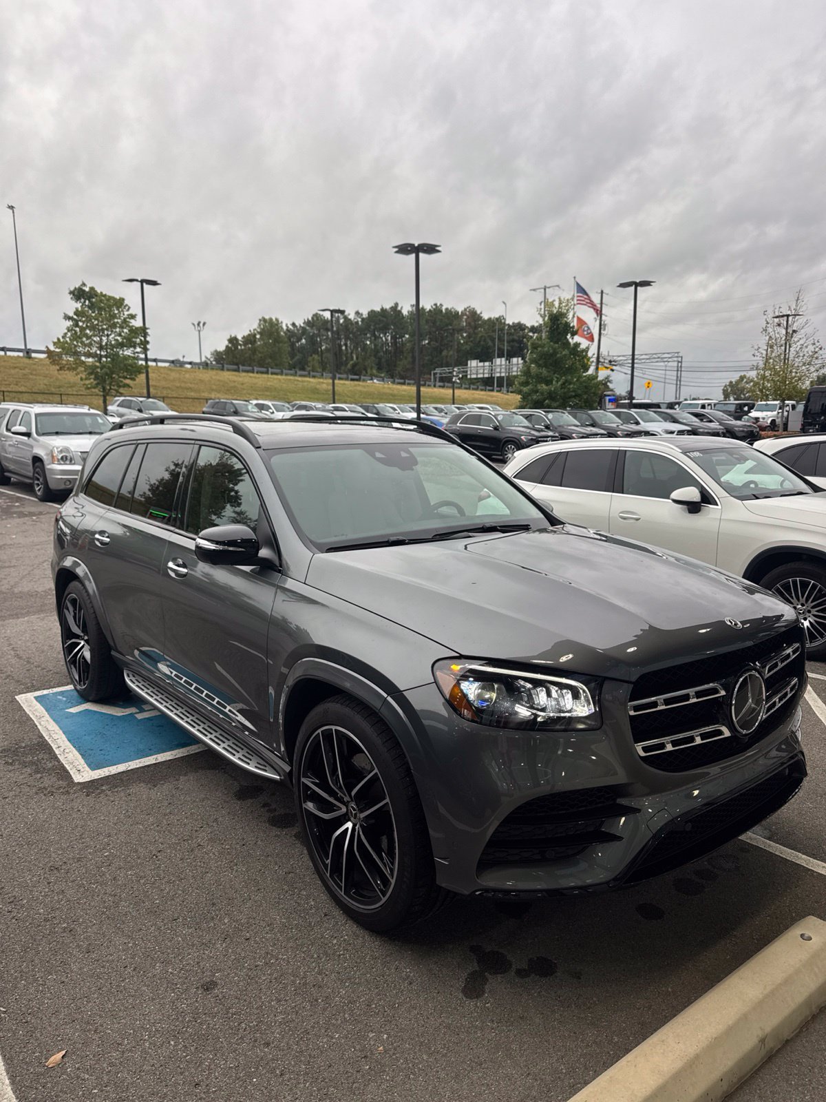 Certified Used 2022 Selenite Gray Metallic Mercedes-Benz GLS 450 image 1