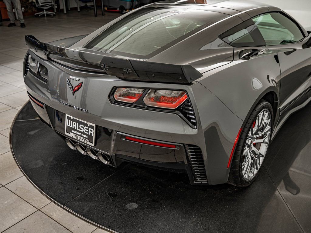 2015 Chevrolet Corvette Z06 - Photo 24