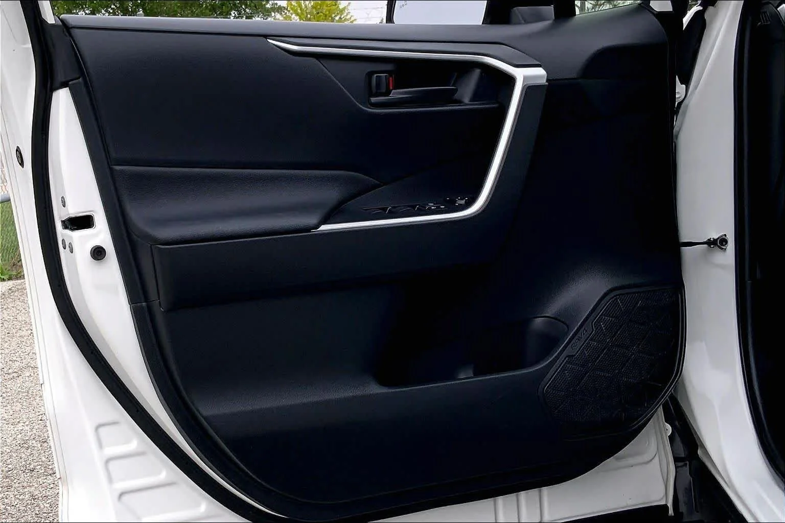 Used 2021 Super White Toyota SE image 21