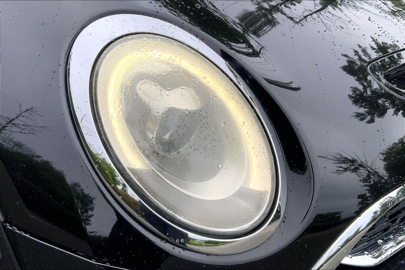 Used 2018 Midnight Black Metallic MINI Cooper S image 26