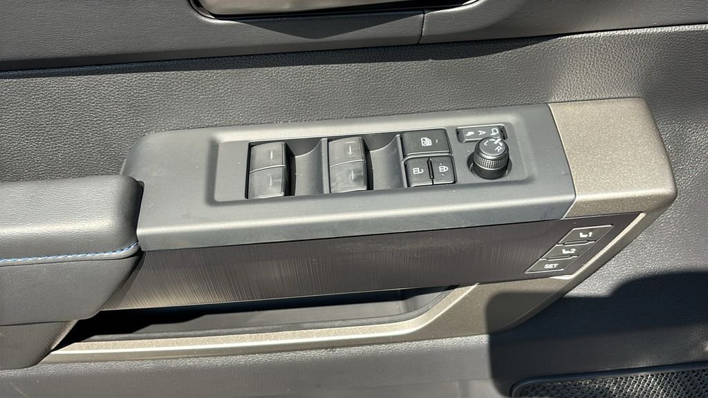New 2026 Magnetic Gray Metallic Toyota  Platinum image 14