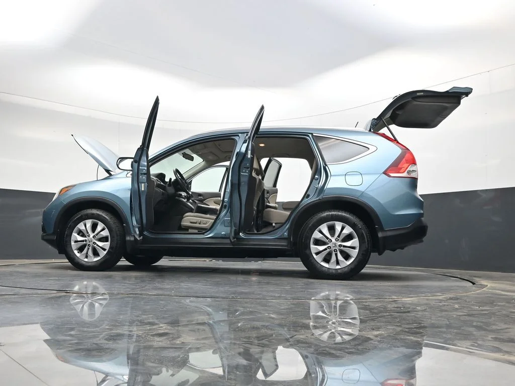 Used 2014 Twilight Blue Metallic Honda EX-L image 36