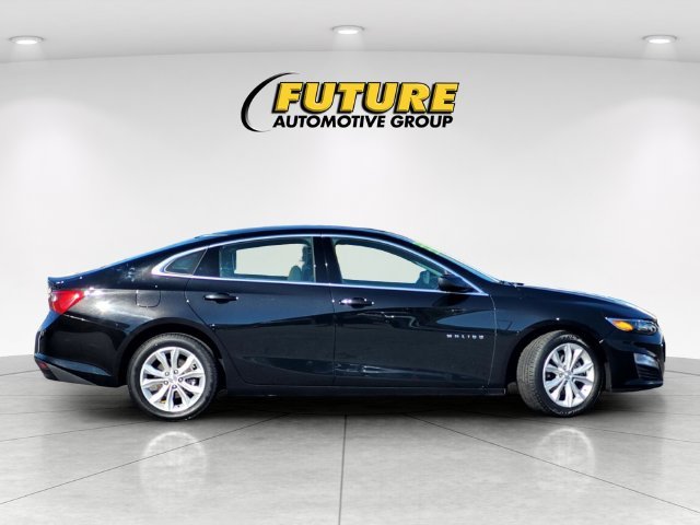 Used 2025 Black Chevrolet LT image 3