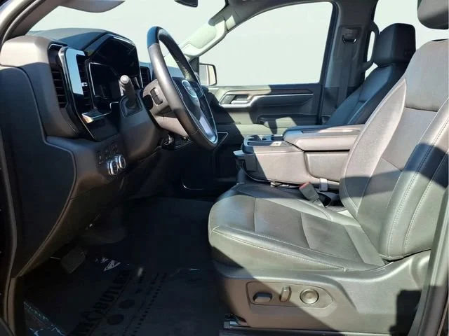 Used 2025 Onyx Black GMC SLT image 22
