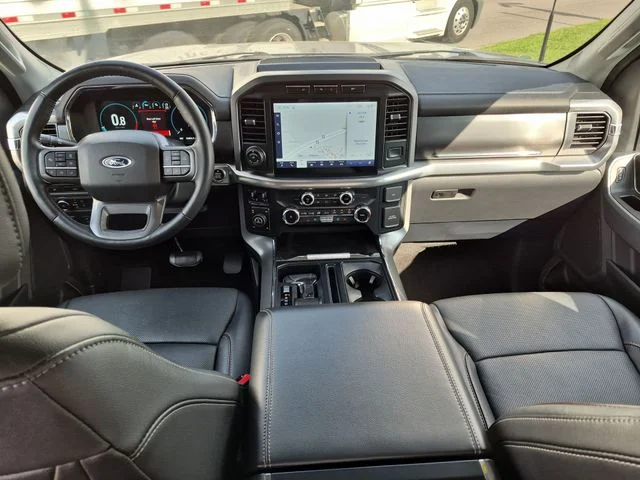 Used 2022 Silver Ford Lariat image 29