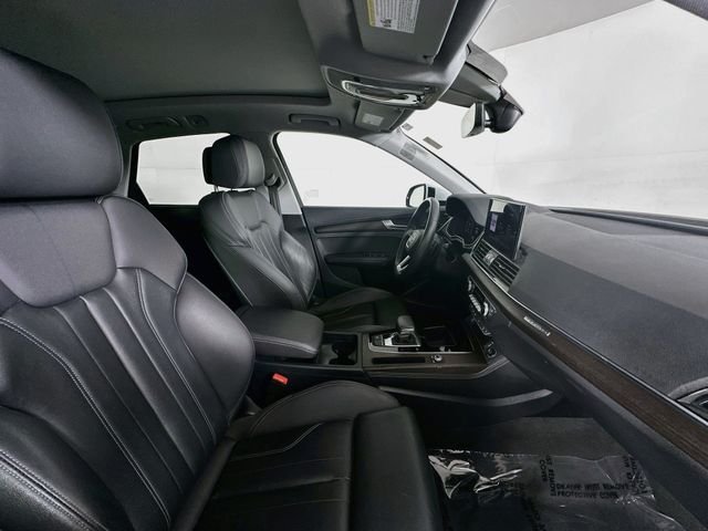 Used 2024  Audi 45 S line Premium image 27