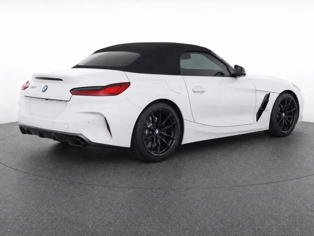 Used 2023 Not Available BMW sDrive30i image 30