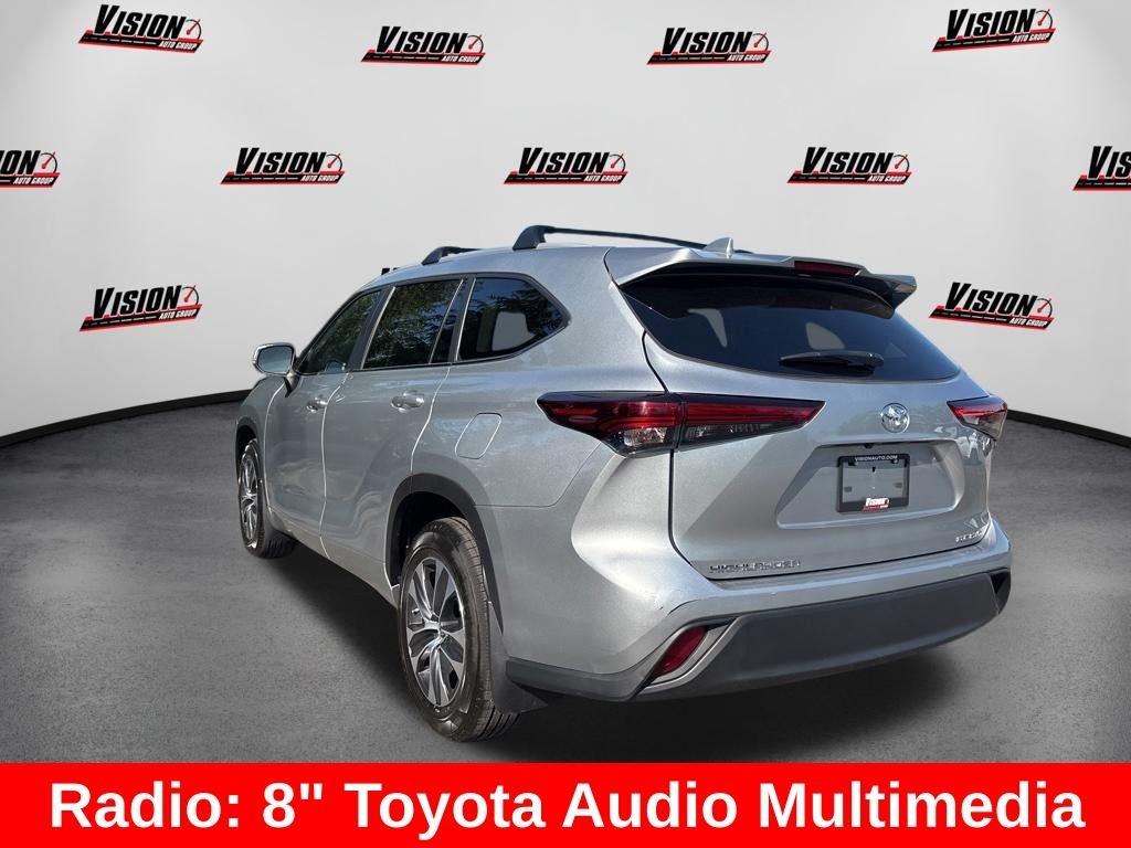 Used 2023 Silver Toyota XLE image 8