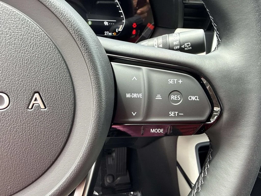 New 2026 Machine Gray Metallic Mazda 2.5 S Select AWD image 36