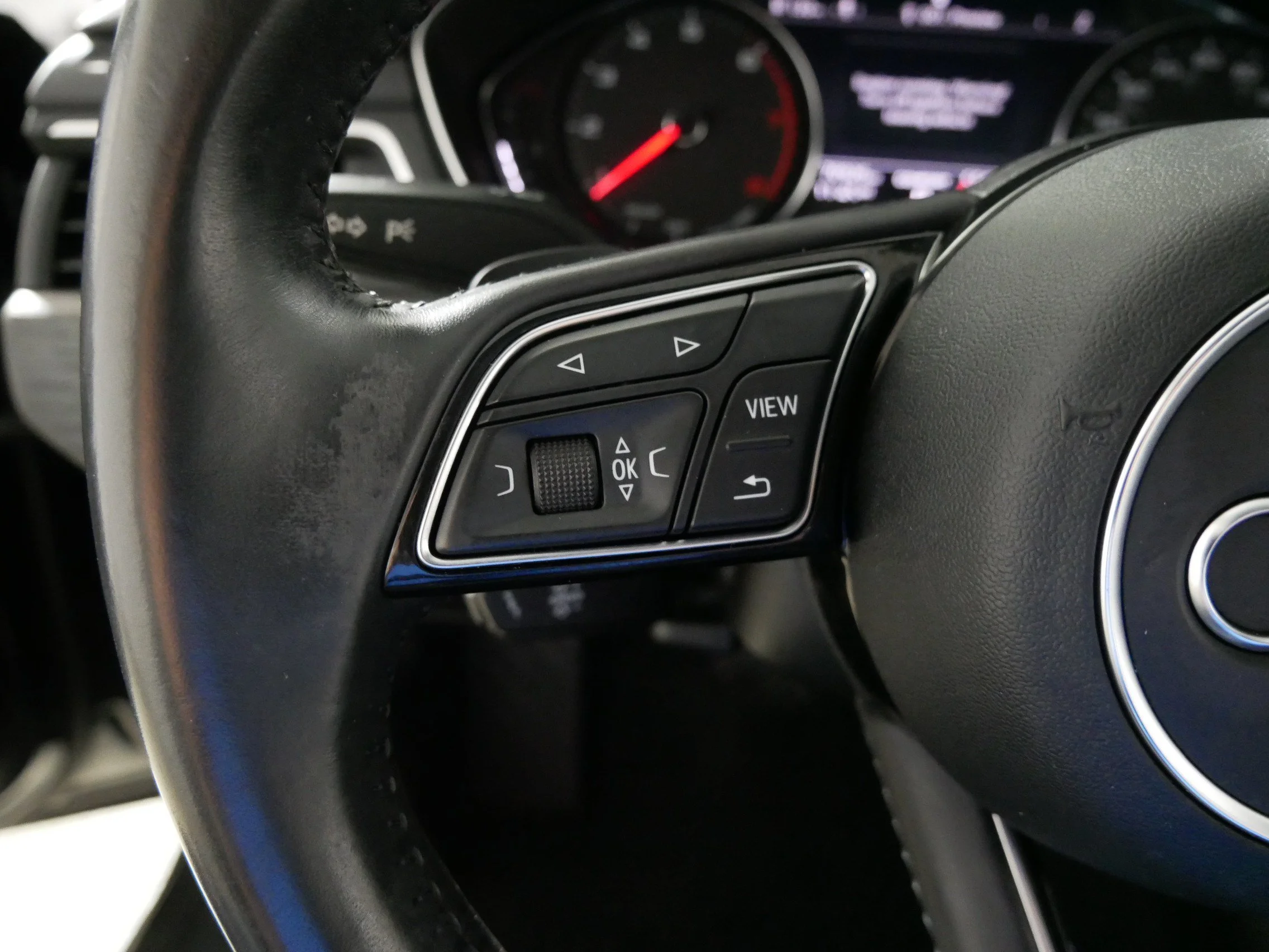 Used 2018 Gray Audi Premium image 27