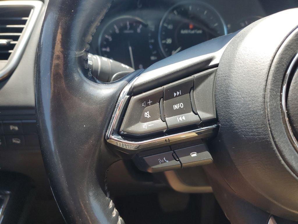 Used 2021 White Mazda Grand Touring image 21