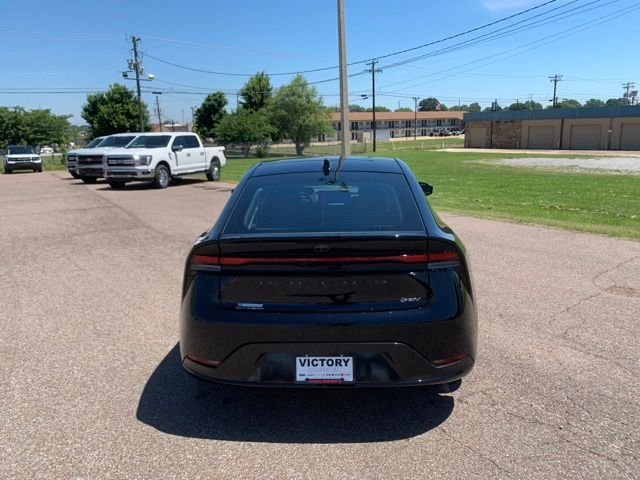 New 2026 Midnight Black Metallic Toyota XLE image 6