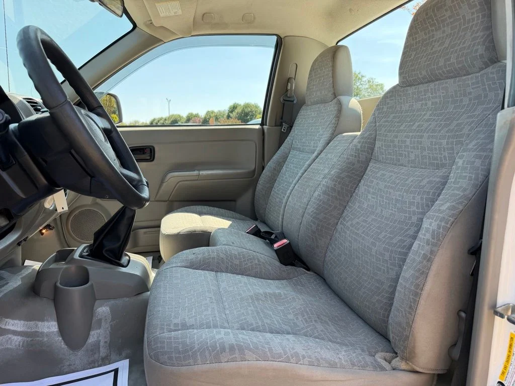 Used 2007 White Chevrolet LS image 20