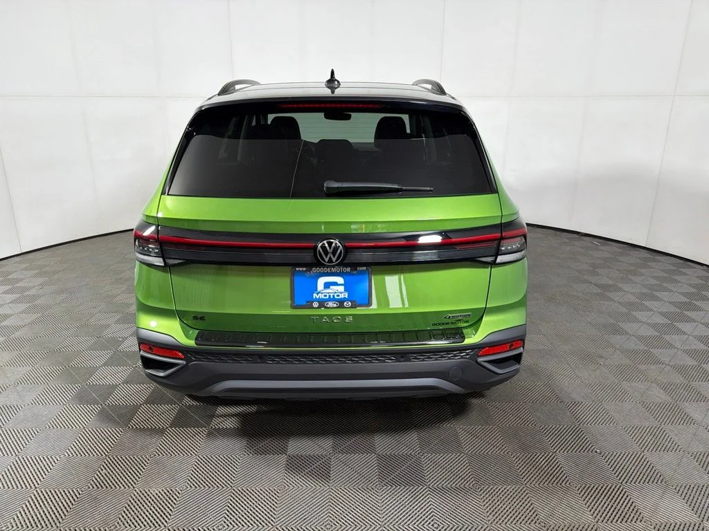 New 2026 Green Volkswagen 1.5T SE Black image 6