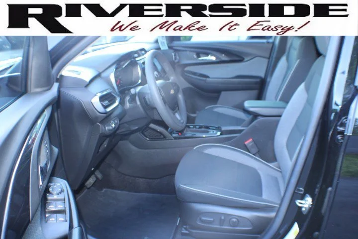 Used 2023 Mosaic Black Metallic Chevrolet LT image 13