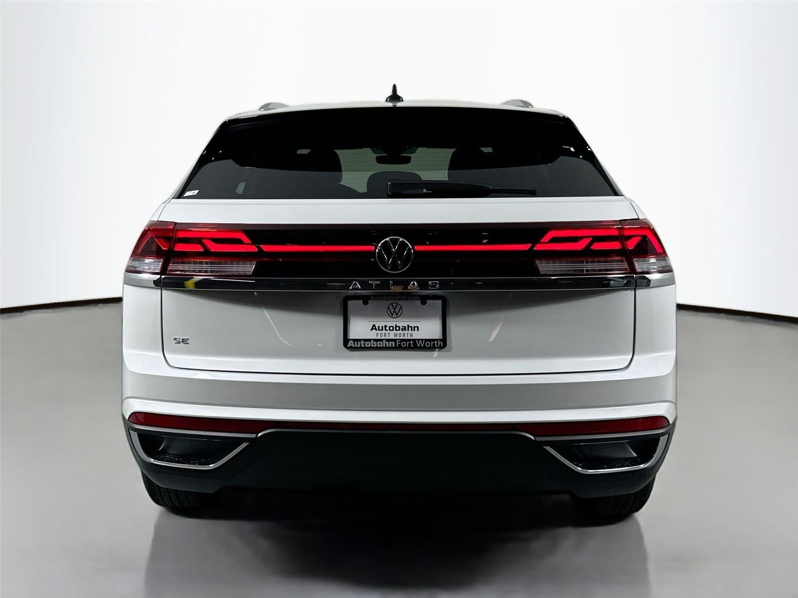 New 2026 Opal White Pearl Volkswagen 2.0T SE image 5