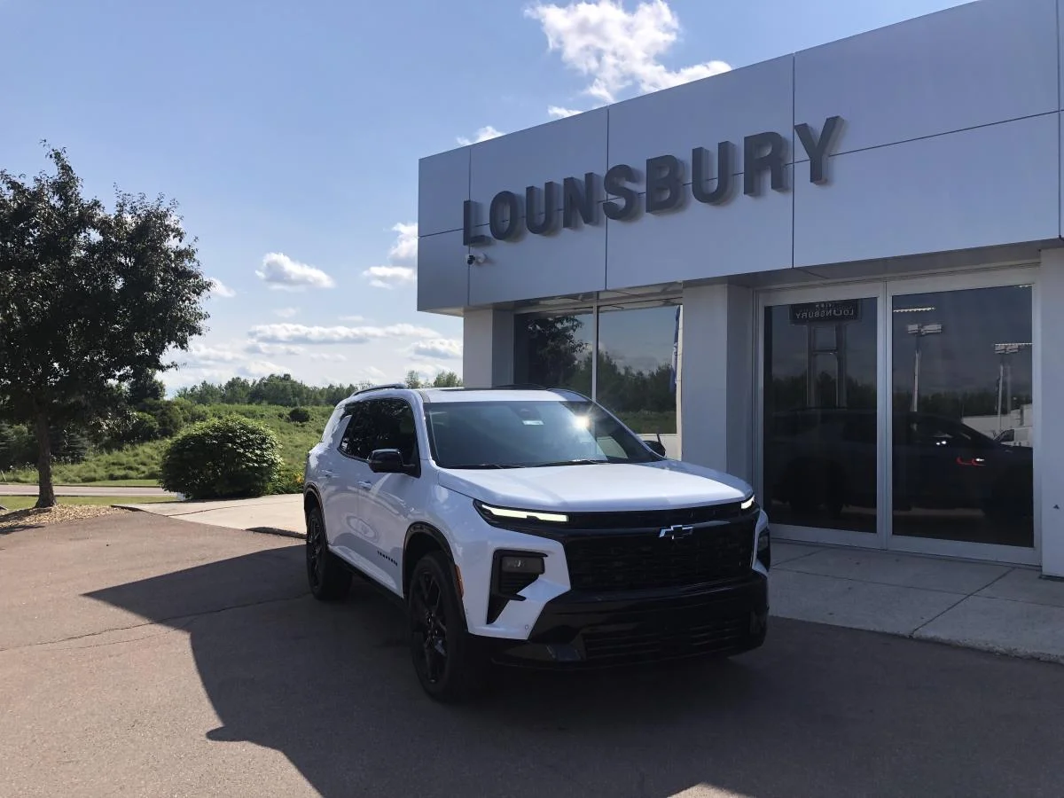 New 2026 White Chevrolet Awd 4dr Rs image 1