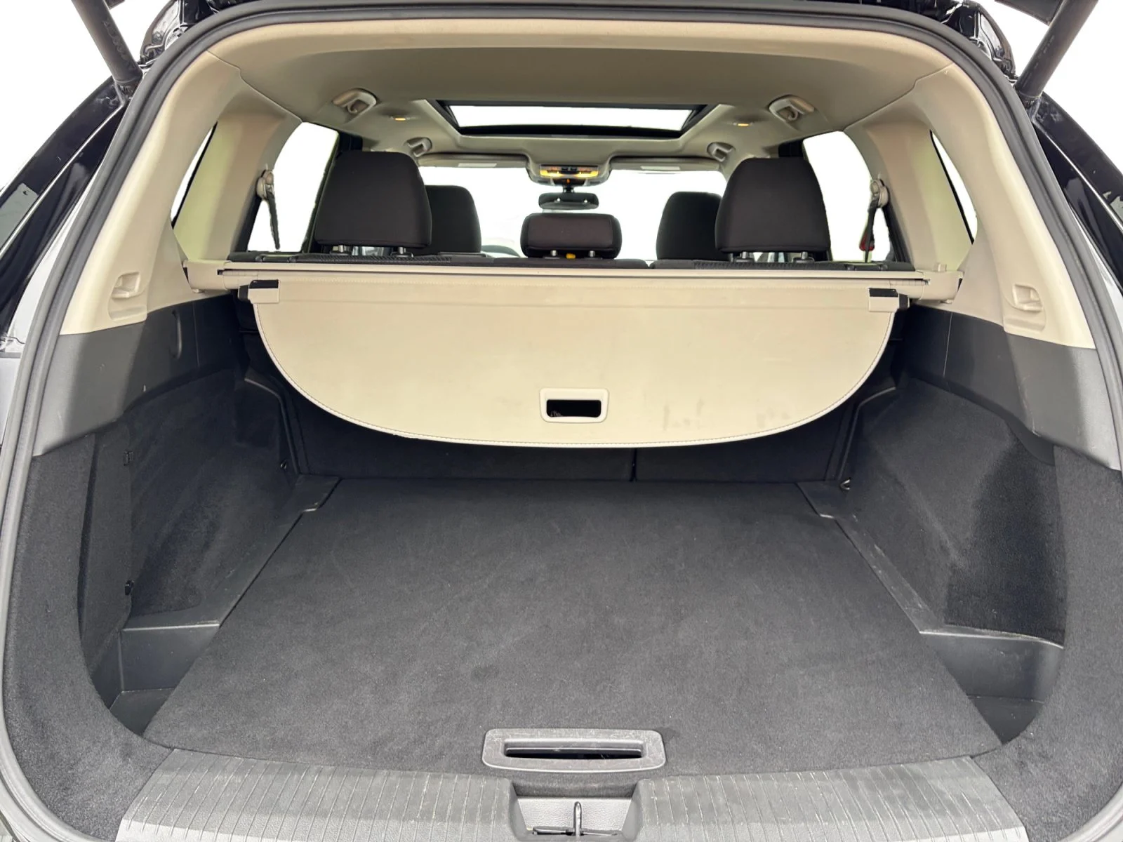 Certified Used 2025 Super Black Nissan SV Moonroof image 19