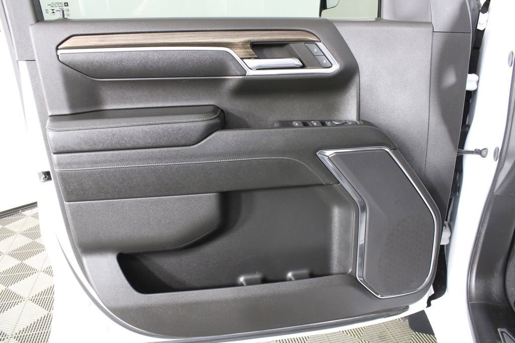 2024 Chevrolet Silverado 1500 RST - Photo 10
