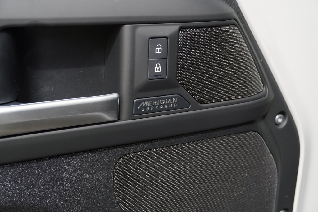 New 2026 Borasco Grey Land Rover X-Dynamic SE image 11