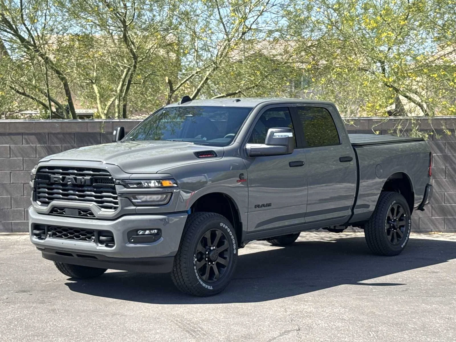 New 2026 Ceramic Gray Clear-Coat Exterior Paint RAM Big Horn image 4