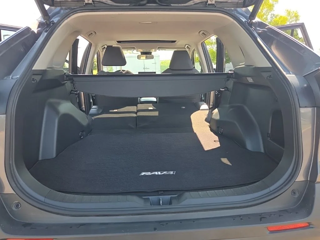 Used 2019 Gray Toyota XLE image 26