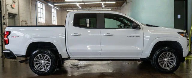 Used 2023 White Chevrolet LT image 5