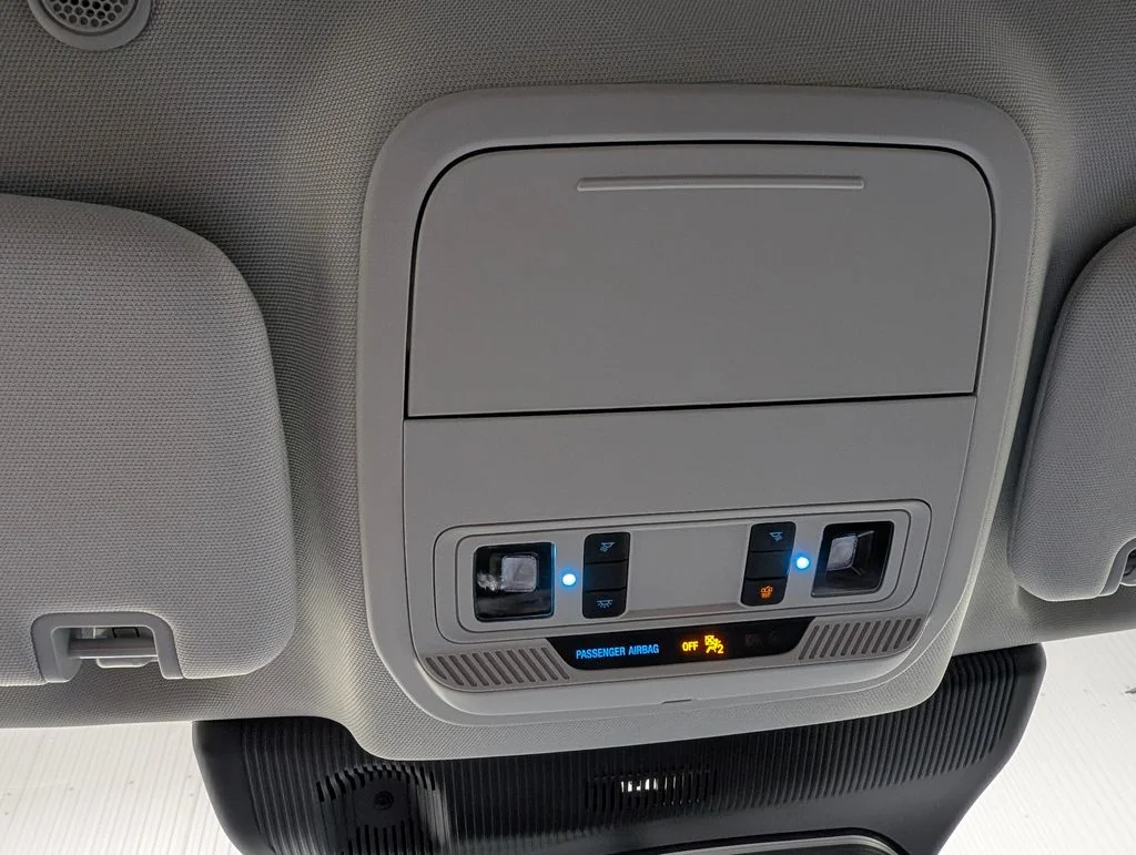 New 2026 Space White Metallic Ford Active image 7