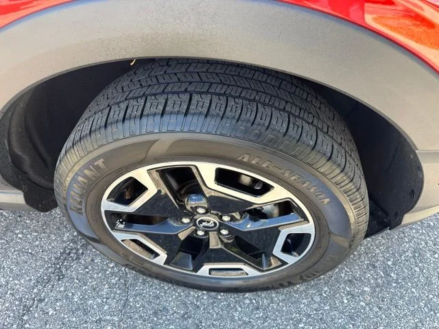 Used 2022 Red Ford Outer Banks image 5