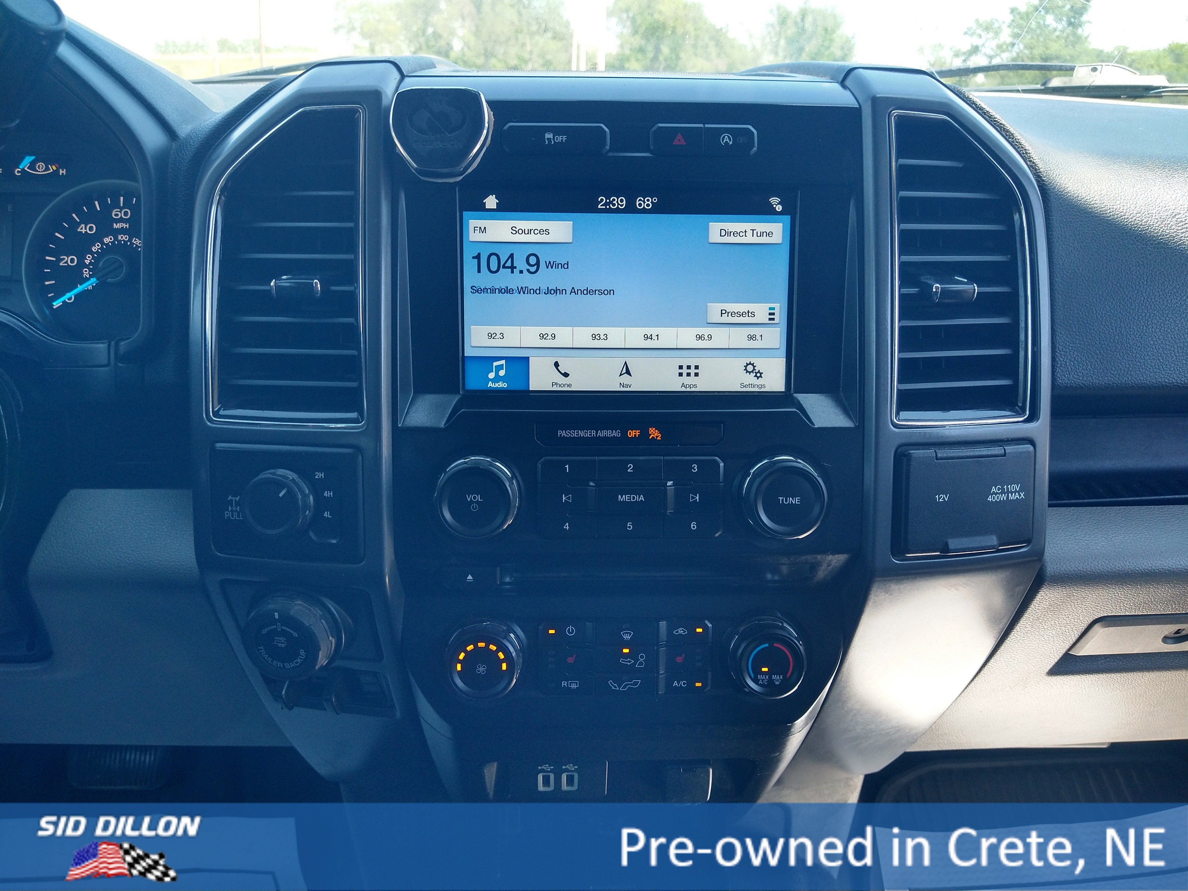 Used 2017 Magnetic Metallic Ford XLT image 7