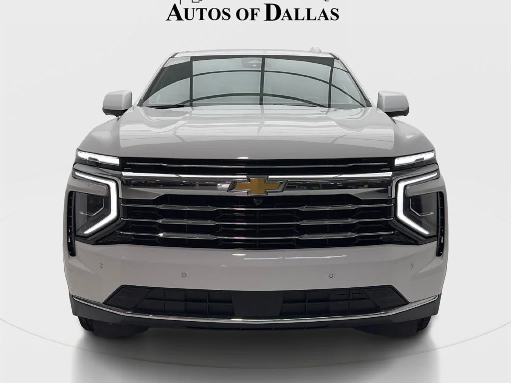 Used 2025 White Chevrolet LT image 4