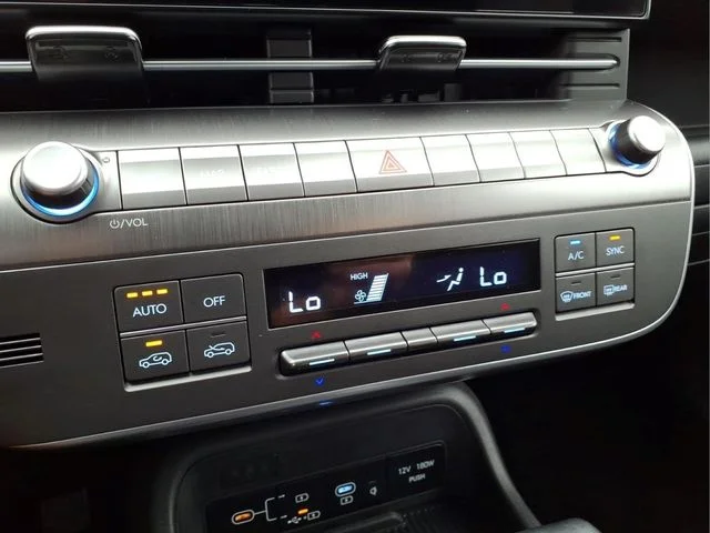 Used 2026 Gray Hyundai SEL Sport image 20